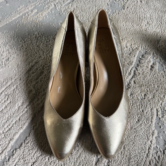 Naturalizer Malynn gold pointed Toe Pumps leather slip on low block heel 9.5 W - Picture 3 of 14